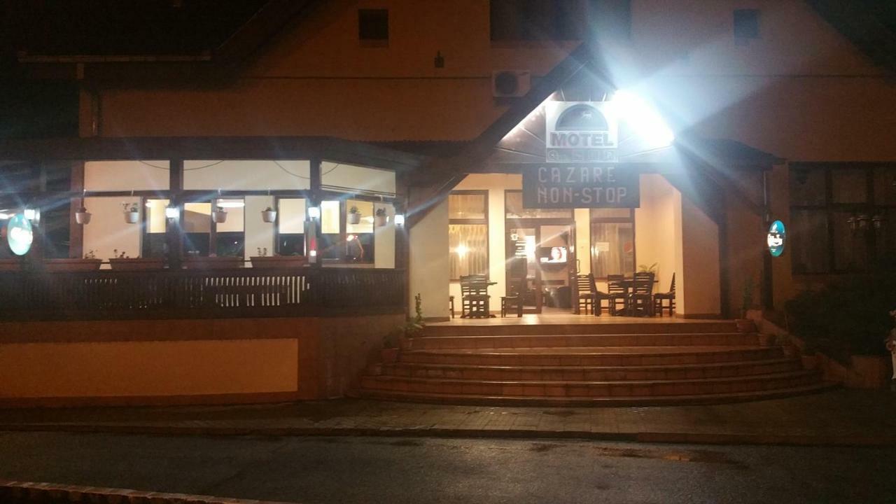 Motel Restaurant Lowe Deva Eksteriør bilde