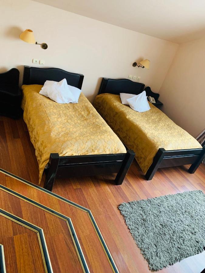 Motel Restaurant Lowe Deva Eksteriør bilde